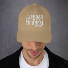Cargar imagen en el visor de la galería, MetabolismoTV Caqui Gorra ¡La Verdad SIEMPRE Triunfa! - Versión 2
